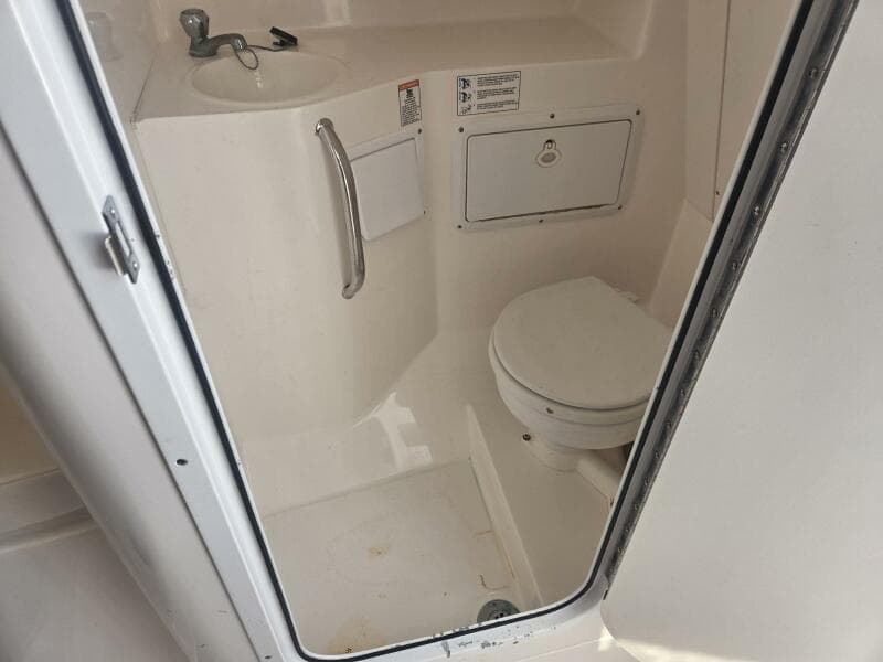 2008 True World Marine TE2810