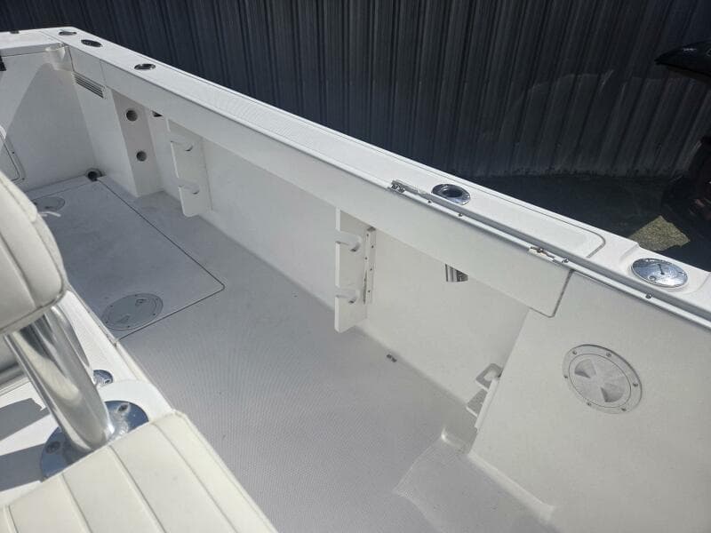 2008 True World Marine TE2810