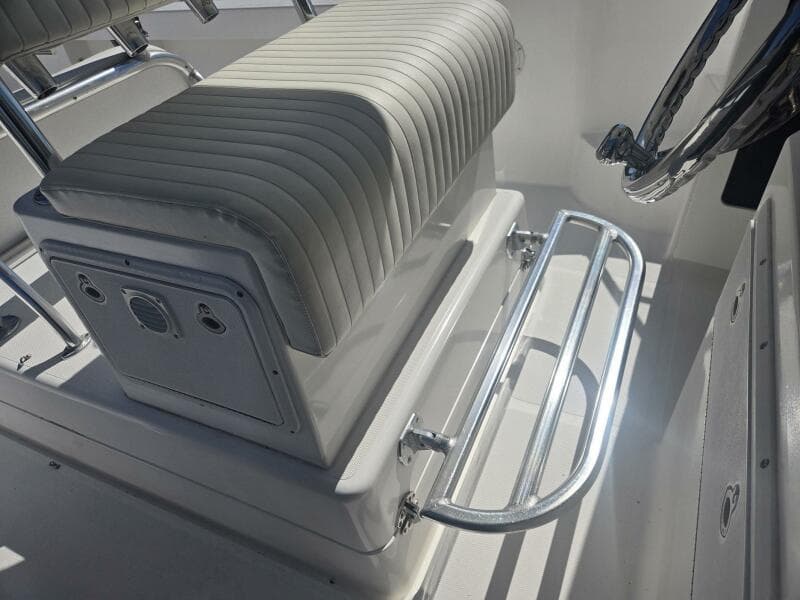 2008 True World Marine TE2810