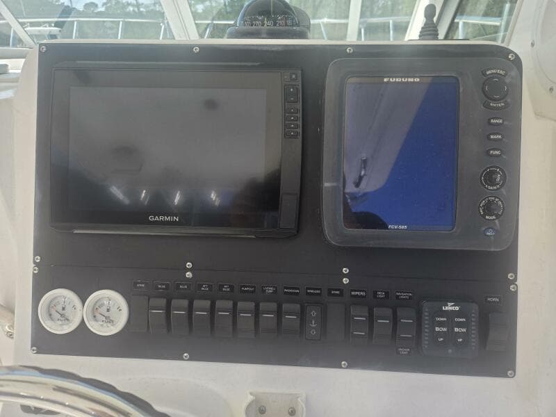 2008 True World Marine TE2810