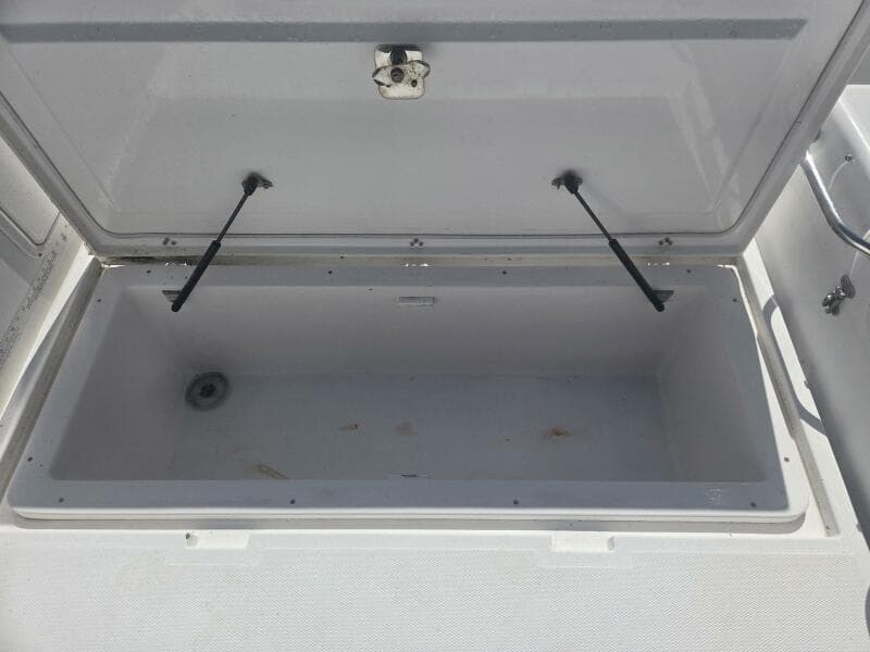 2008 True World Marine TE2810