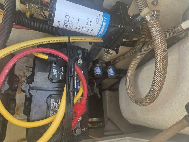 2008 True World Marine TE2810