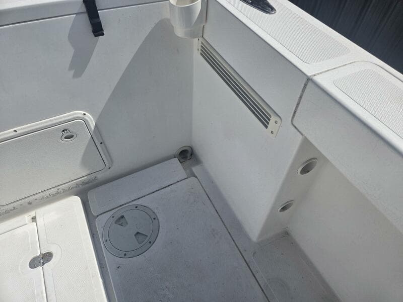 2008 True World Marine TE2810