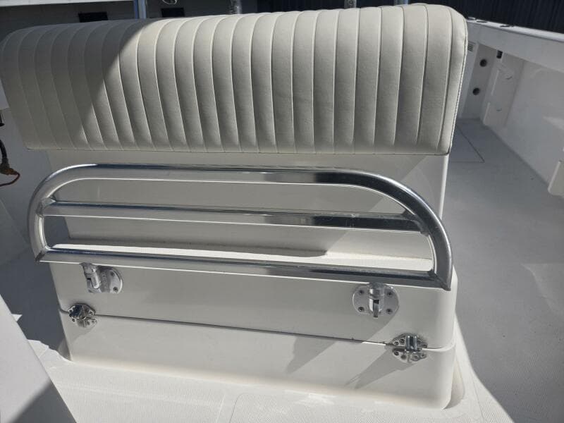 2008 True World Marine TE2810