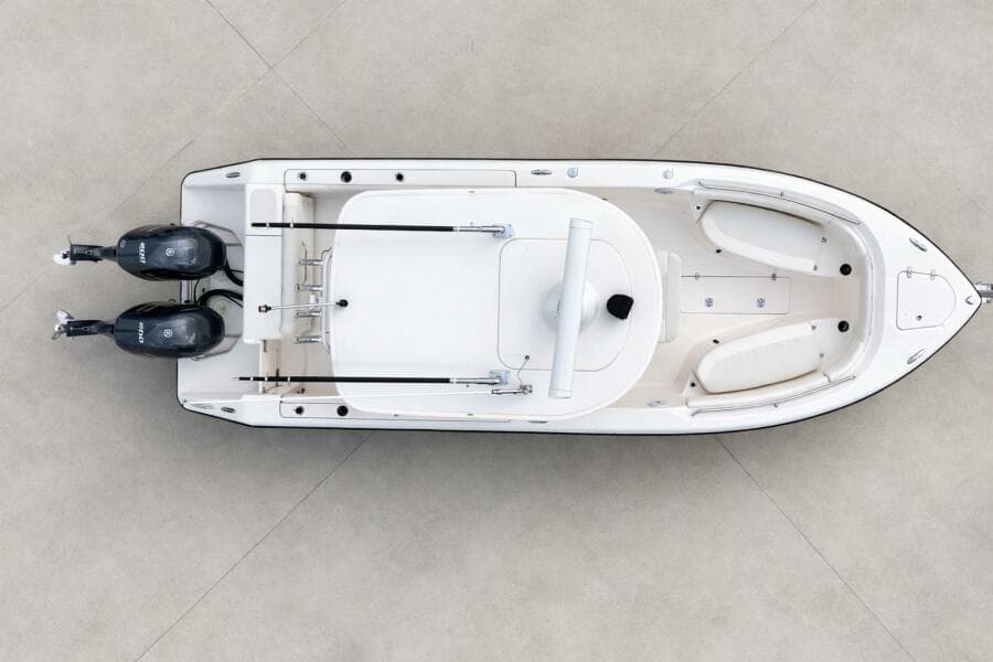 2017 Pursuit C 260 Center Console