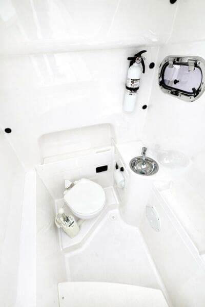 2017 Pursuit C 260 Center Console