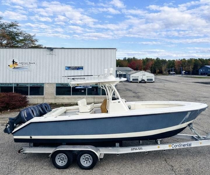 2017 Pursuit C 260 Center Console