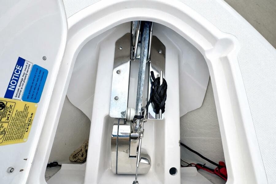 2017 Pursuit C 260 Center Console