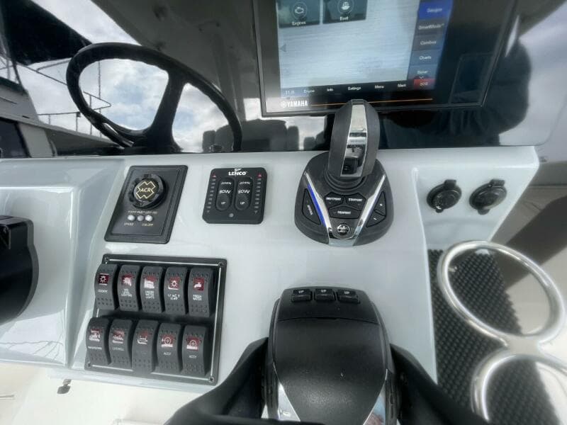 2021 Pursuit S 328 Sport