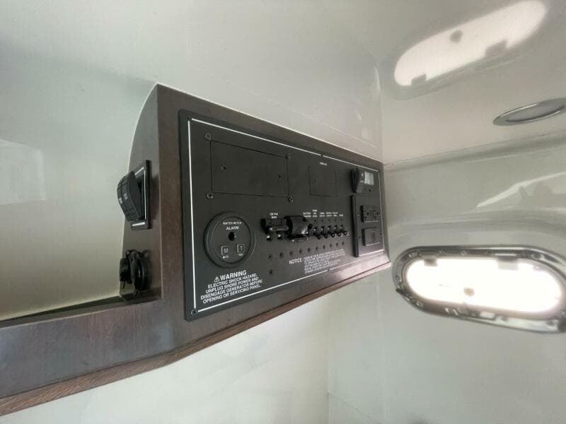 2021 Pursuit S 328 Sport