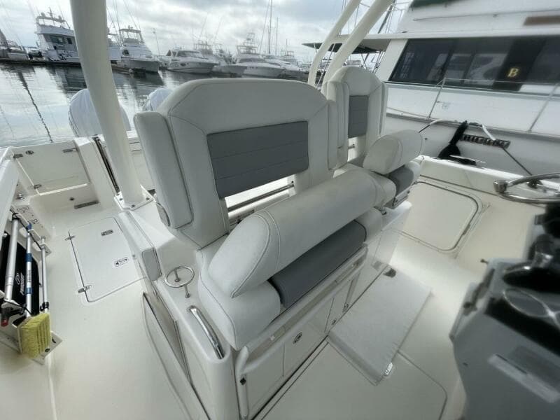 2021 Pursuit S 328 Sport