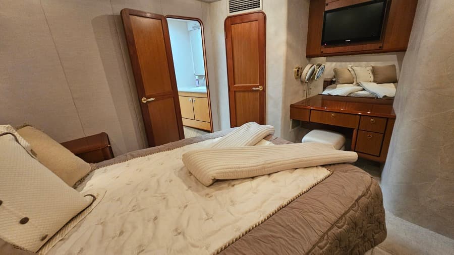 2000 Ocean Yachts 70 SUPER SPORT