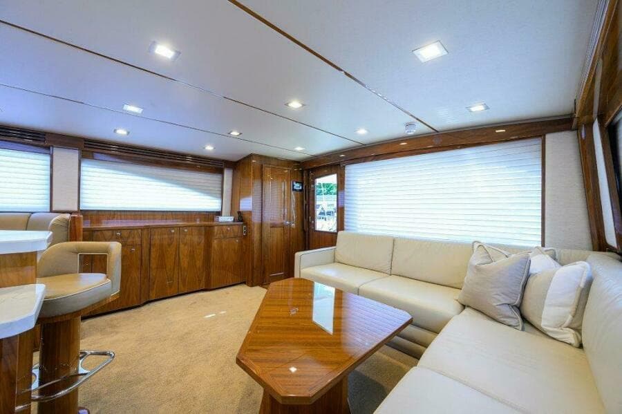 Viking 72 Knot Again - Dinette