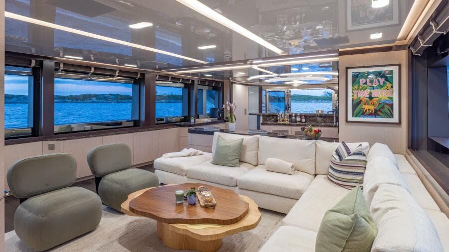 Main Deck Salon Looking Aft To Starboard 