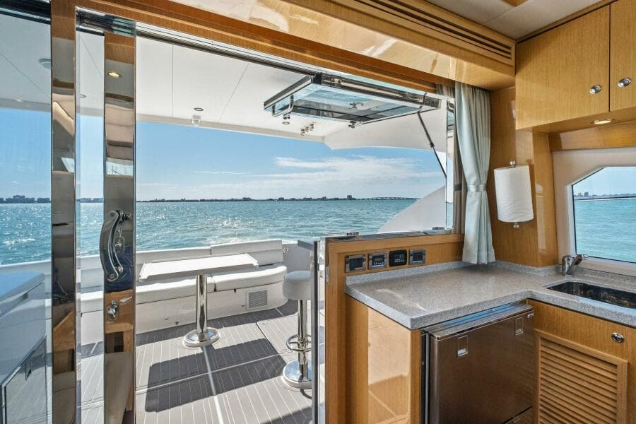 2018 Outboard Express Catamaran 47