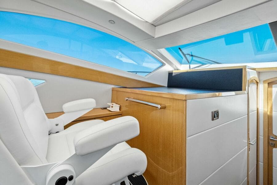 2018 Outboard Express Catamaran 47