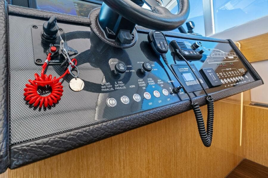 2018 Outboard Express Catamaran 47