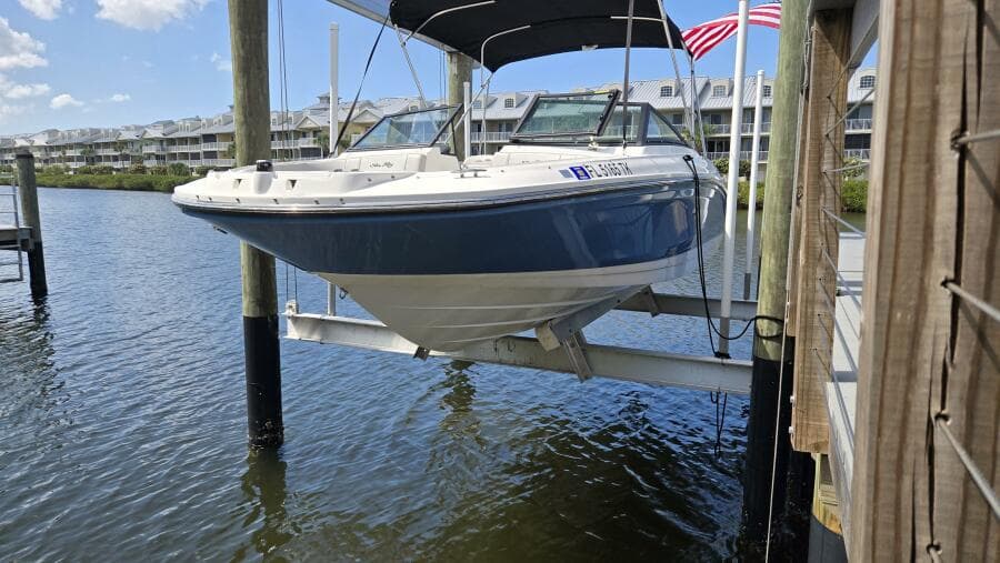 2023 Sea Ray SPX 210 OB
