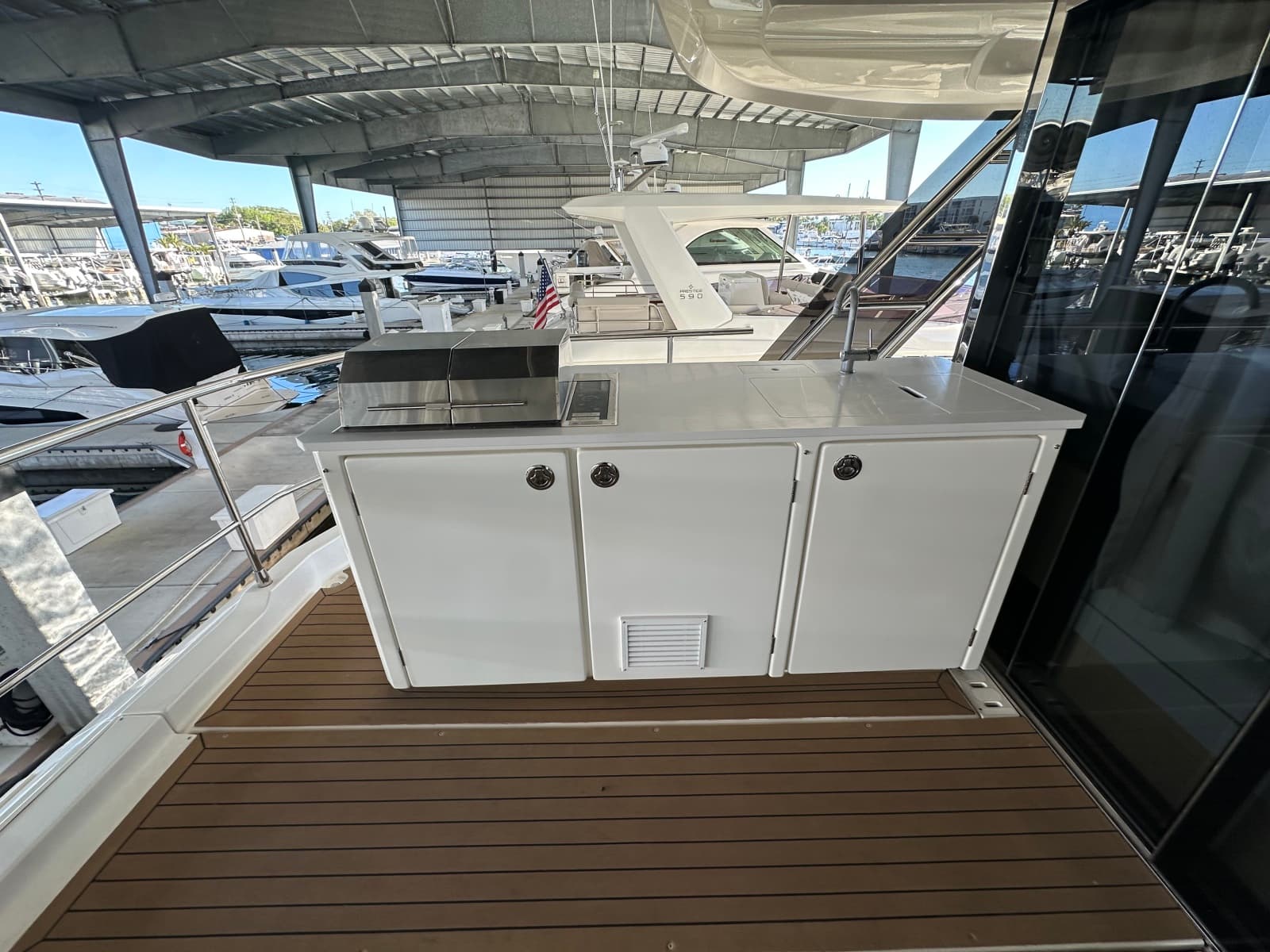 2024 Aquila 54 Yacht