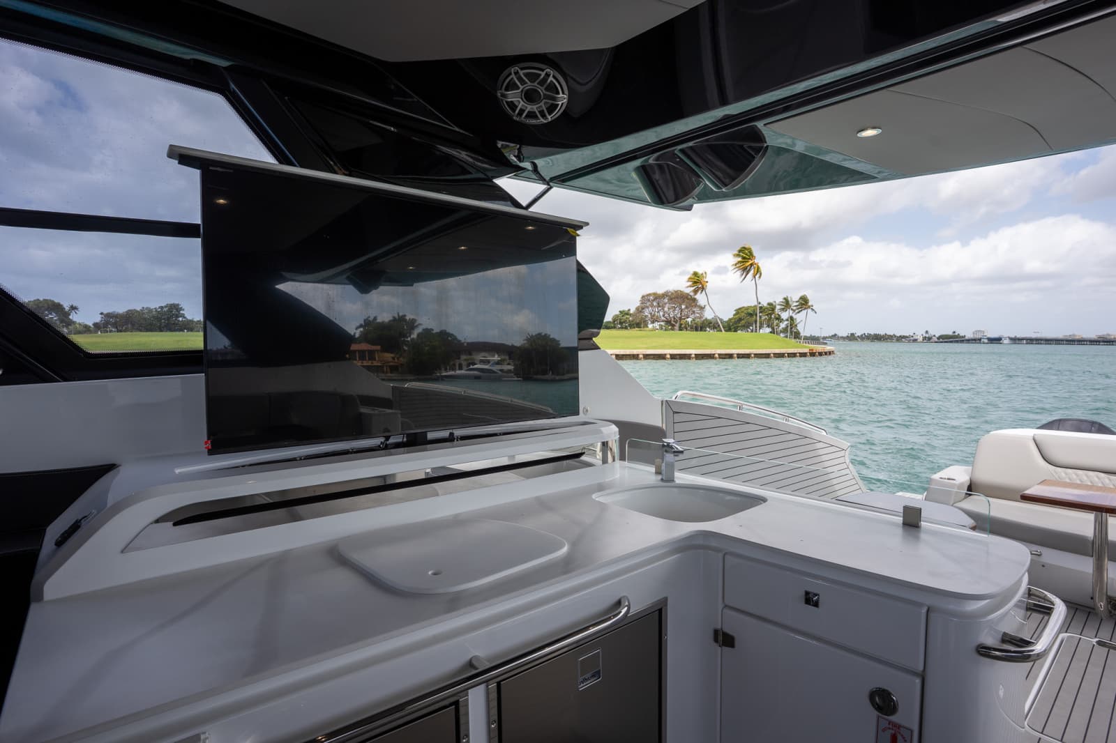 2024 Cruisers Yachts 50 GLS - Photo 59