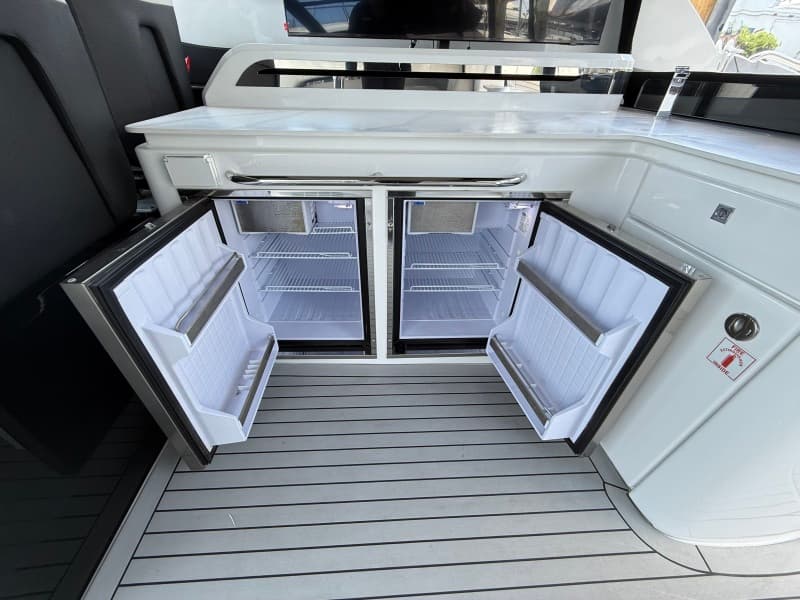 2024 Cruisers Yachts 50 GLS