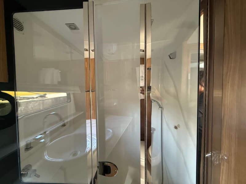 2024 Cruisers Yachts 50 GLS