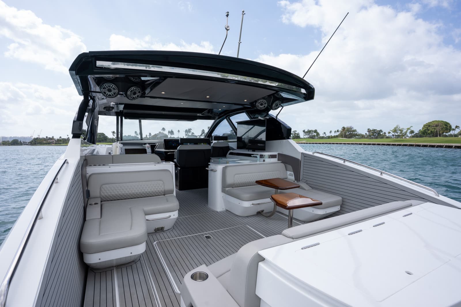 2024 Cruisers Yachts 50 GLS - Photo 55