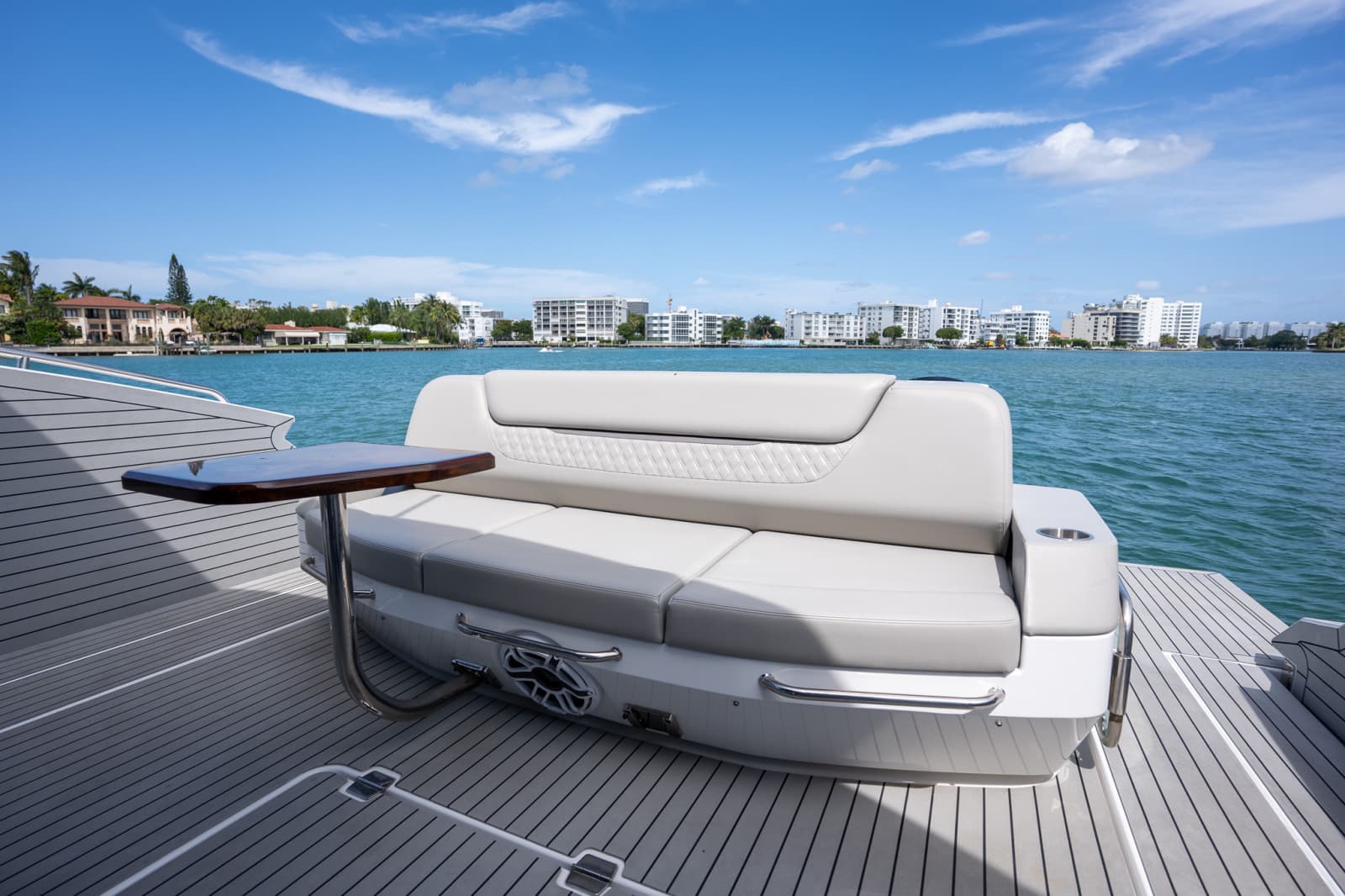 2024 Cruisers Yachts 50 GLS - Photo 35