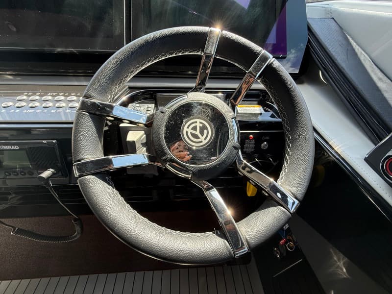 2024 Cruisers Yachts 50 GLS