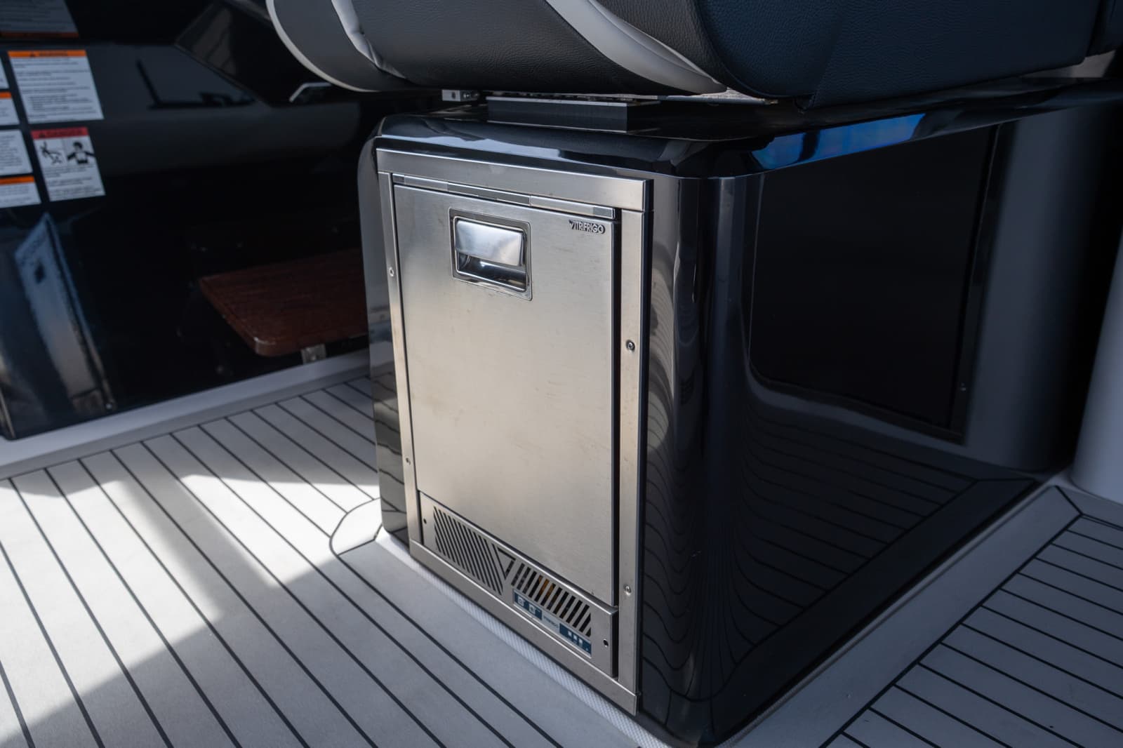 2024 Cruisers Yachts 50 GLS - Photo 39