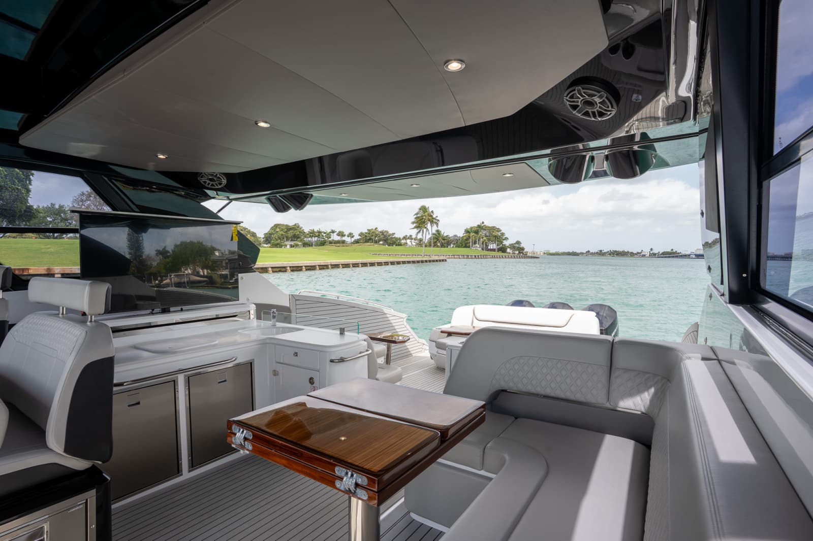 2024 Cruisers Yachts 50 GLS - Photo 53