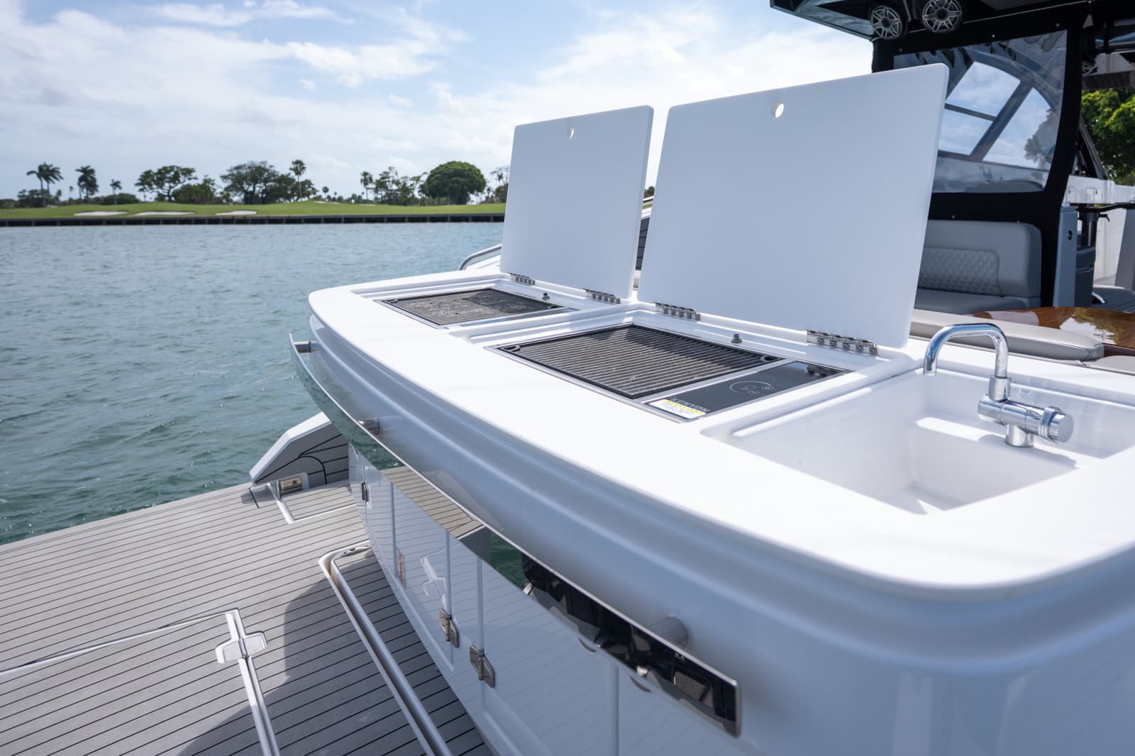 2024 Cruisers Yachts 50 GLS - Photo 31