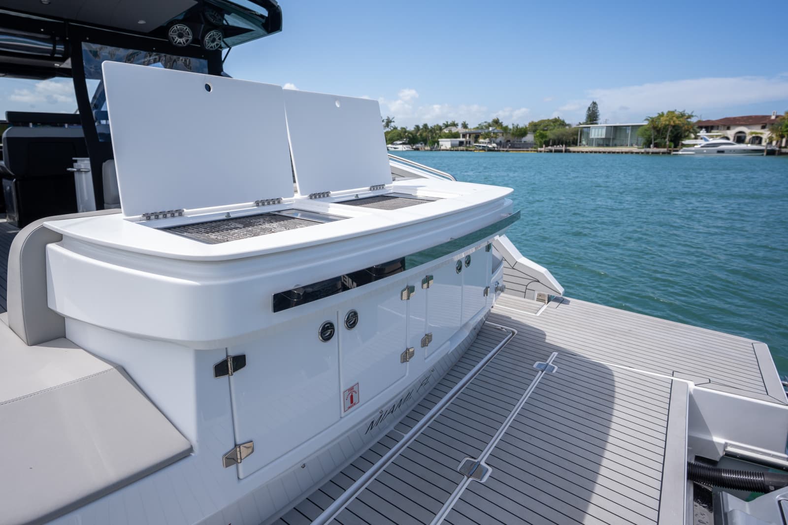 2024 Cruisers Yachts 50 GLS - Photo 33