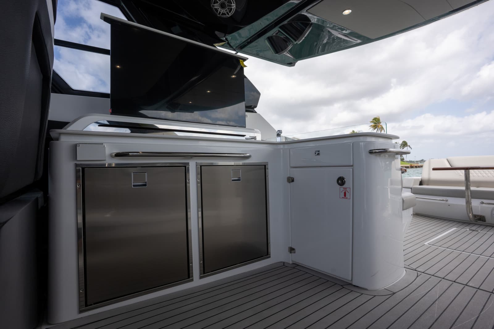 2024 Cruisers Yachts 50 GLS - Photo 63