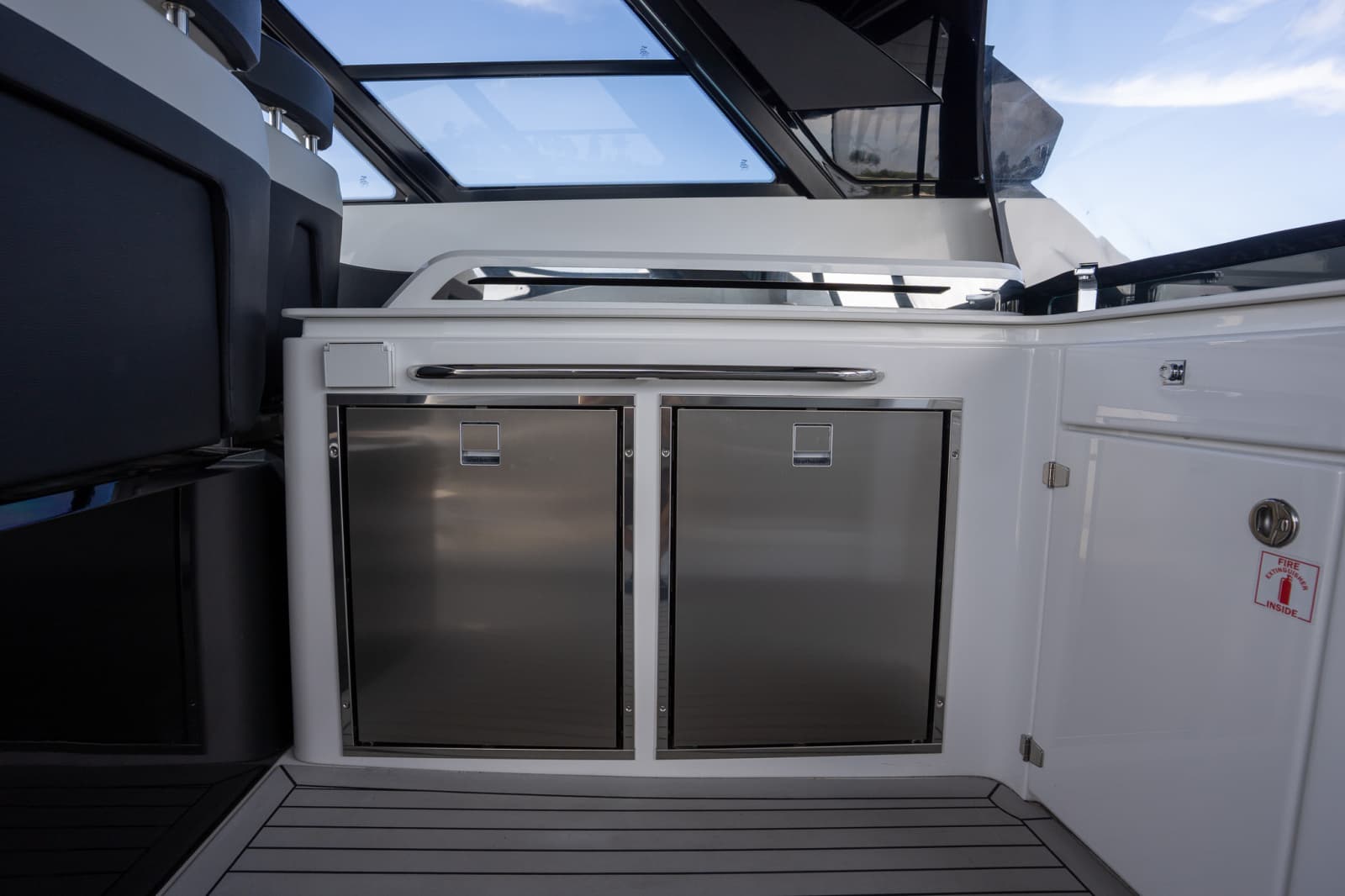 2024 Cruisers Yachts 50 GLS - Photo 37