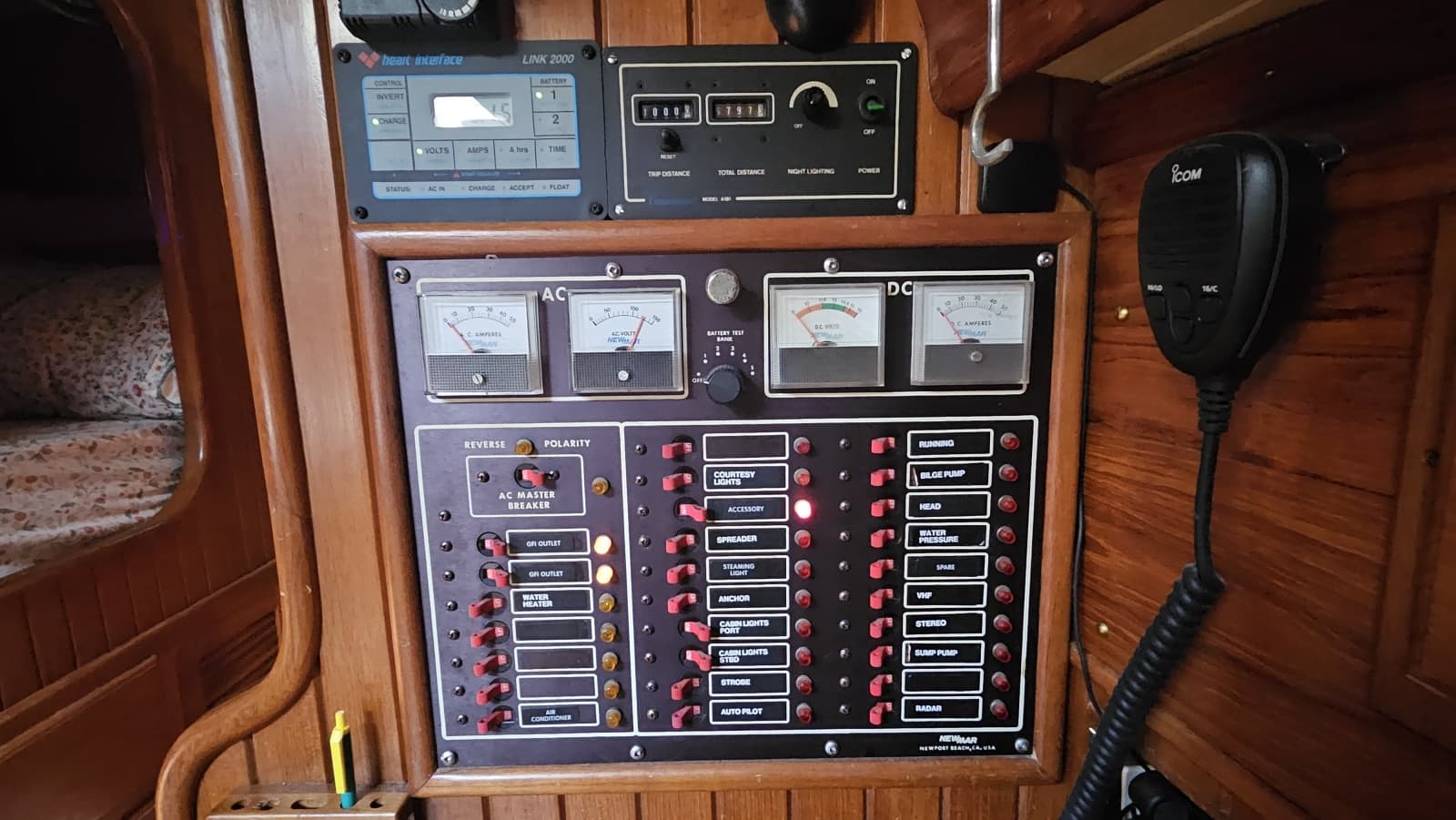 1985 Hans Christian 33T