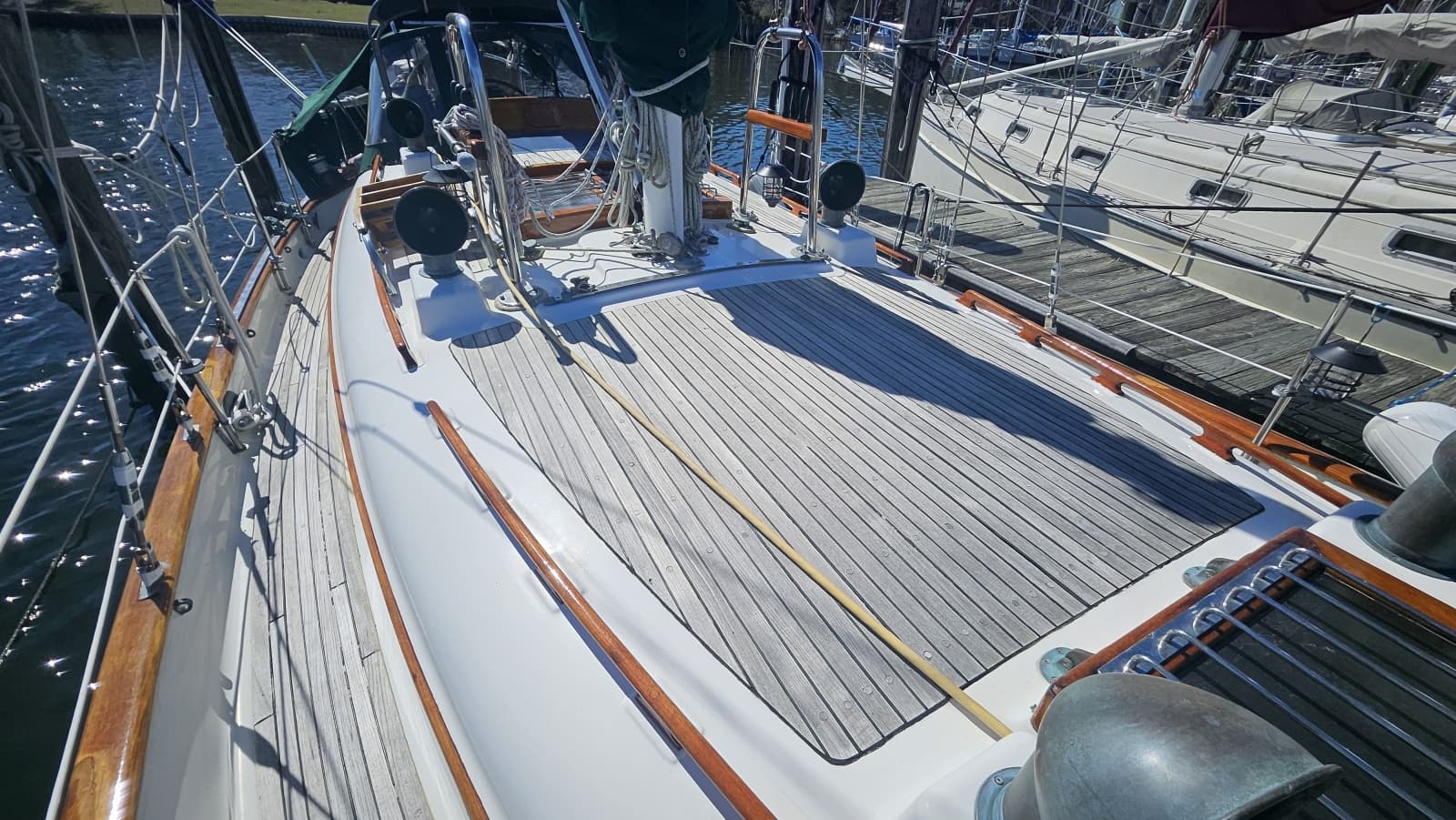 1985 Hans Christian 33T