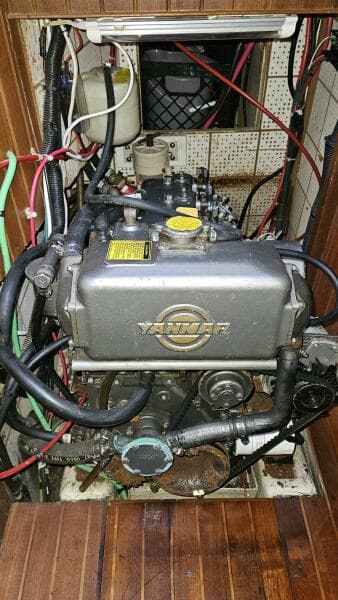 1985 Hans Christian 33T