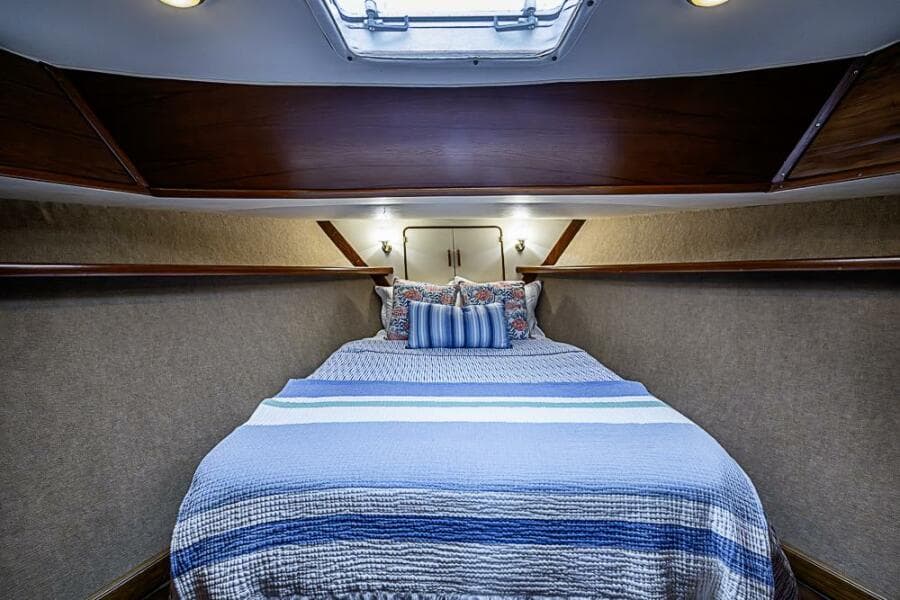 1985 Gulfstar 44 Motor Yacht