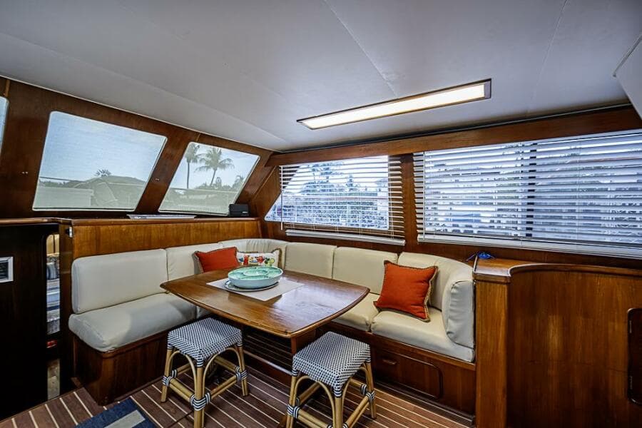 1985 Gulfstar 44 Motor Yacht