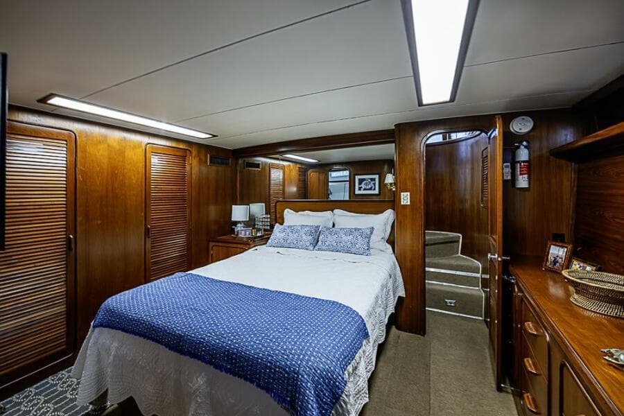 1985 Gulfstar 44 Motor Yacht