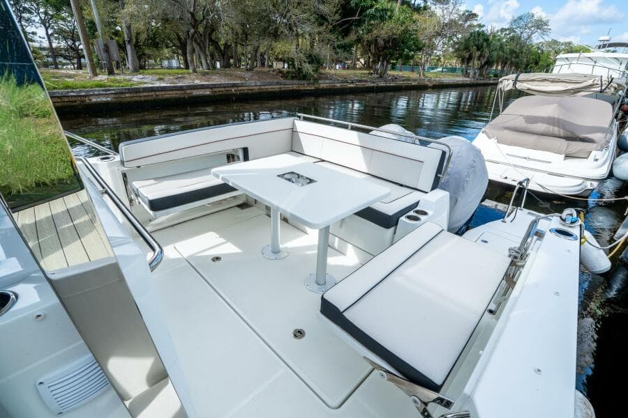 2024 Jeanneau Leader 10.5 WA S2