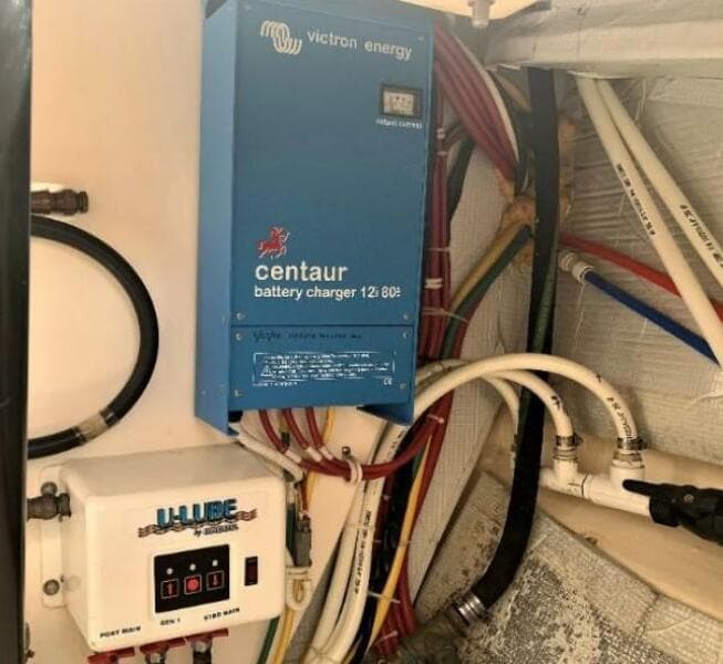 2009 Tiara Yachts Sovran 4300