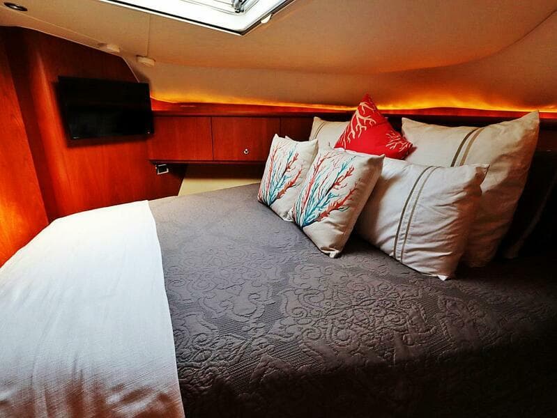 2009 Tiara Yachts Sovran 4300 - Photo 68