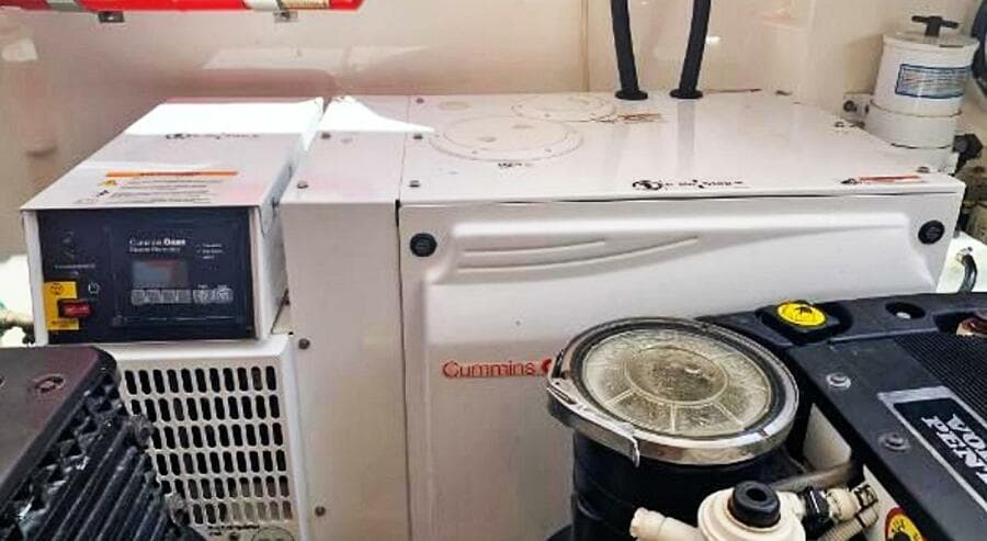 2009 Tiara Yachts Sovran 4300