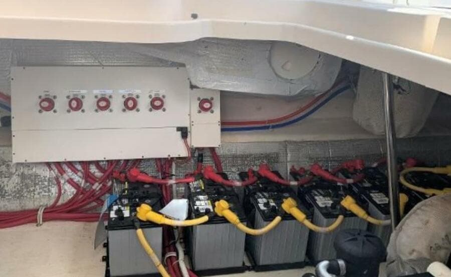 2009 Tiara Yachts Sovran 4300