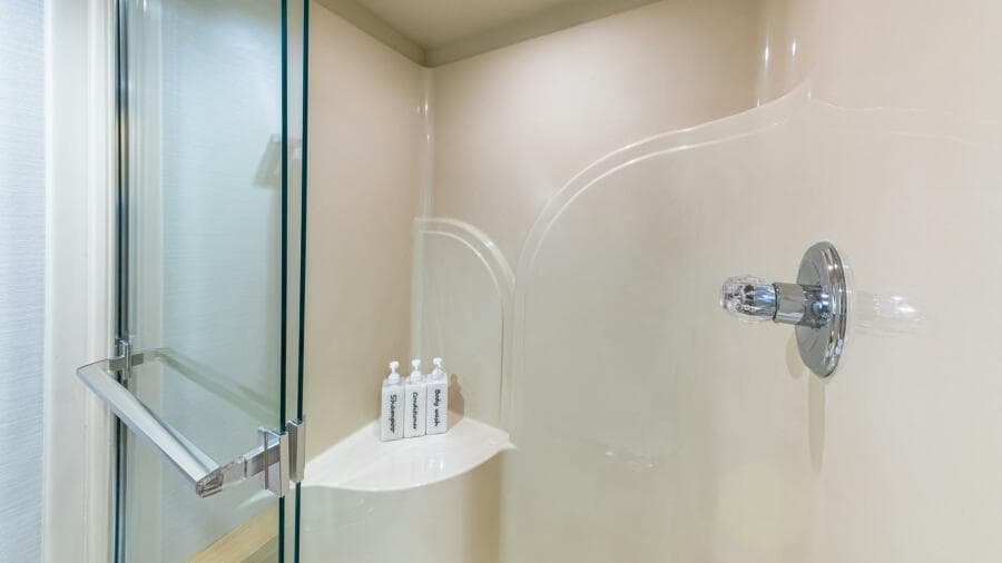 1997 Broward Raised Pilothouse