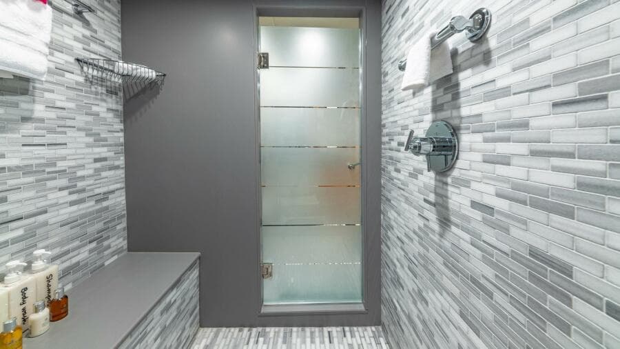 1997 Broward Raised Pilothouse