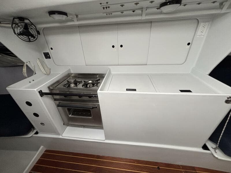 1995 Concordia Tripp 47