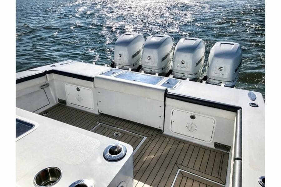 Metal Shark 42 - Pretty Work -